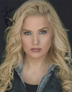 Darcy Donavan autograph