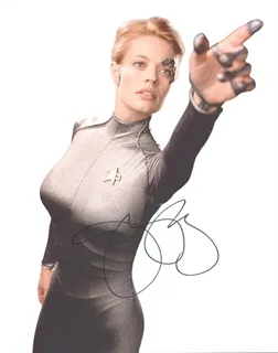 Jeri Ryan autograph