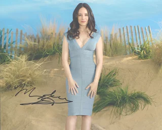 Madeline Stowe autograph