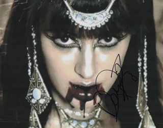 Devanny Pinn autograph