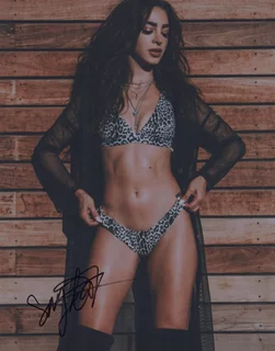 Sayda Word autograph