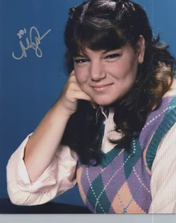 Mindy Cohn autograph