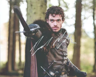 Richard Madden autograph