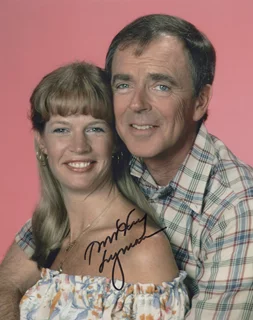 Dorothy Lyman autograph