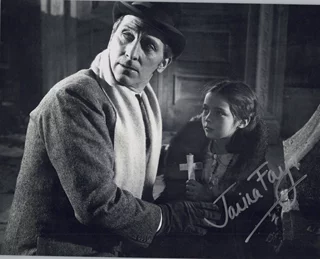 Janina Faye autograph