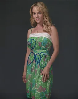 Julie Benz autograph
