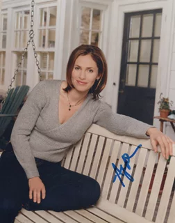 Amy Brenneman autograph