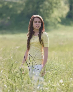 Miley Cyrus autograph