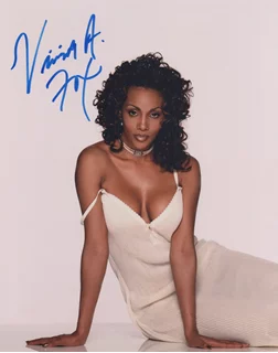 Vivica A. Fox autograph