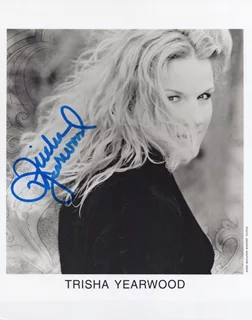 Trisha Yearwood autograph