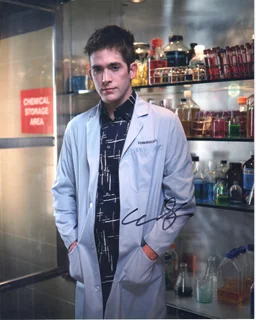 Eric Szmanda autograph