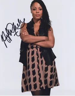 Nina Toussaint-White autograph