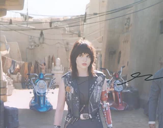 Sophie Thatcher autograph