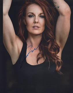 Jenae Noonan autograph