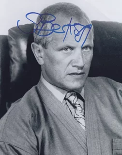 Steven Berkoff autograph