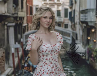 Lily Brooks O'Briant autograph