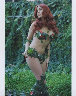 Clare Grant autograph