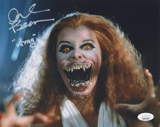 Amanda Bearse autograph