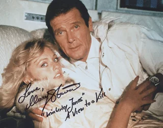 Mary Stavin autograph