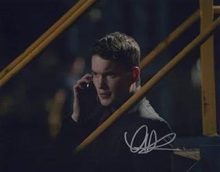 Gareth David-Lloyd autograph