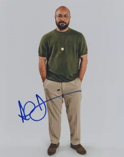 Aden Hakimi autograph