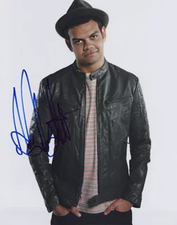 Meyne Wyatt autograph