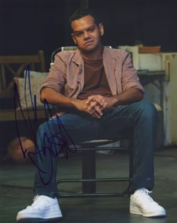 Meyne Wyatt autograph