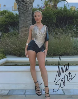 Anna Sophia autograph