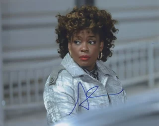 Aunjanue Ellis-Taylor autograph