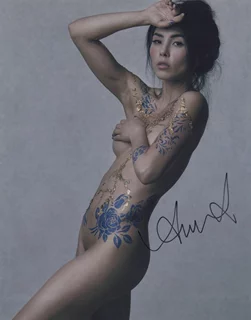 Anna Akana autograph