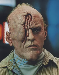 Dean Norris autograph