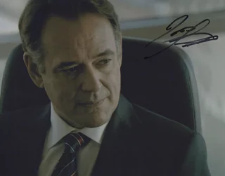 Jon Lindstrom autograph