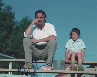 Gaby Hoffmann autograph