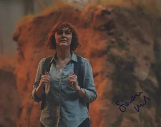 Simone Kirby autograph
