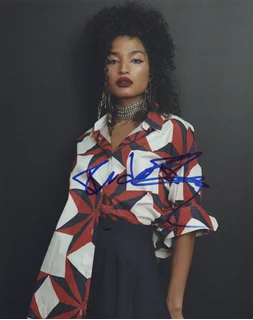 Indya Moore autograph