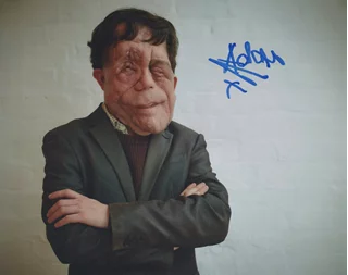 Adam Pearson autograph