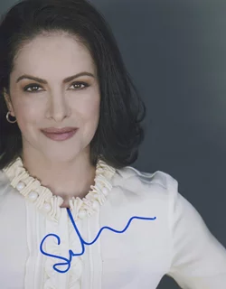 Sonya Macari autograph