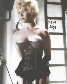 Vera Day autograph