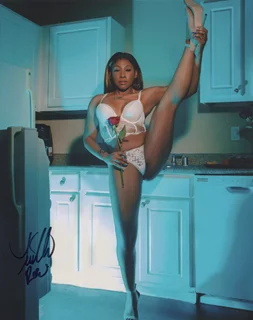 Tenielle Rose autograph