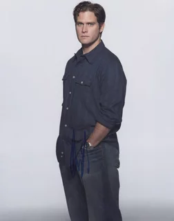 Steven Pasquale autograph