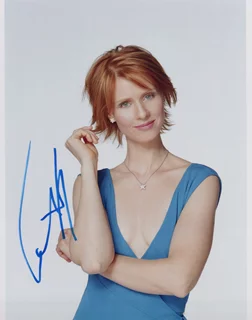 Cynthia Nixon autograph