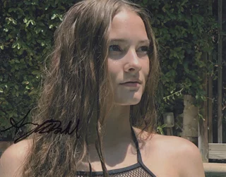 Avery Pohl autograph