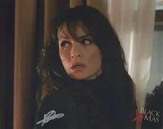 Kristen Cloke autograph