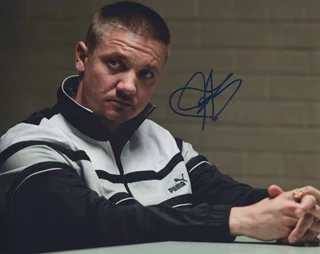 Jeremy Renner autograph