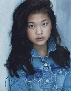 Caitlin Kim autograph