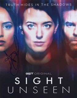 Agam Darshi autograph