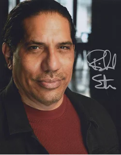 Richard Esteras autograph