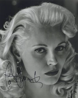 Cathy Moriarty autograph