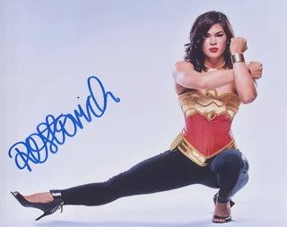 Rachael Ostovich autograph