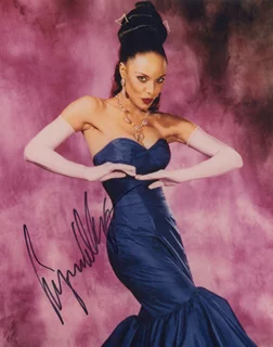 Lynn Whitfield autograph